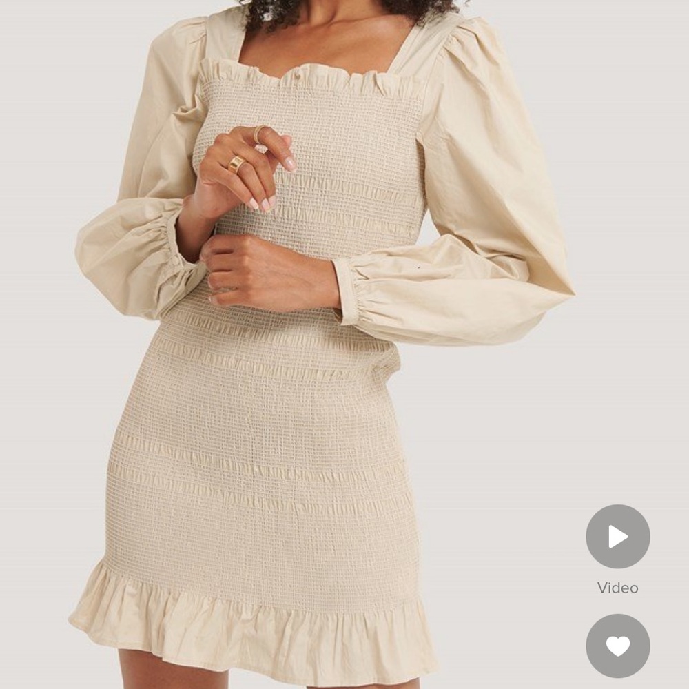 NA-KD Smocked mini dress
